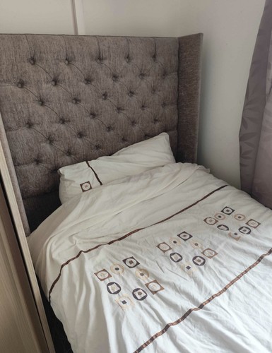 Upholstered fabric single - , bed